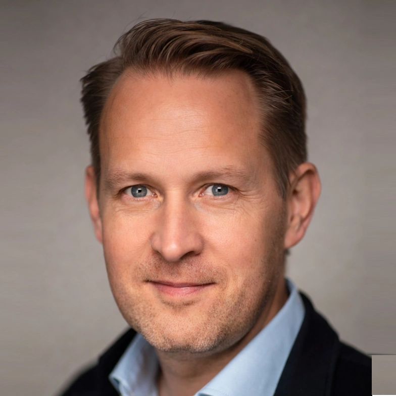 Mikael Lindström – sähkömyynnin asiantuntija